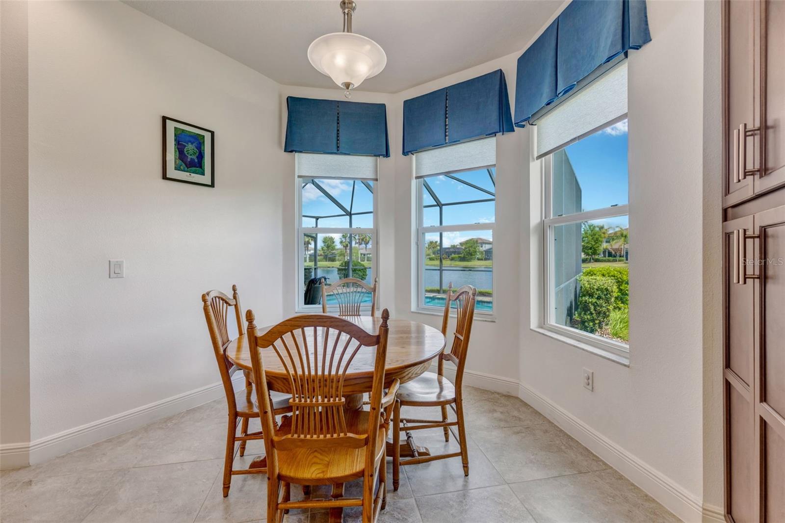 Image 17 of 90 For 2752 Coco Palm Circle