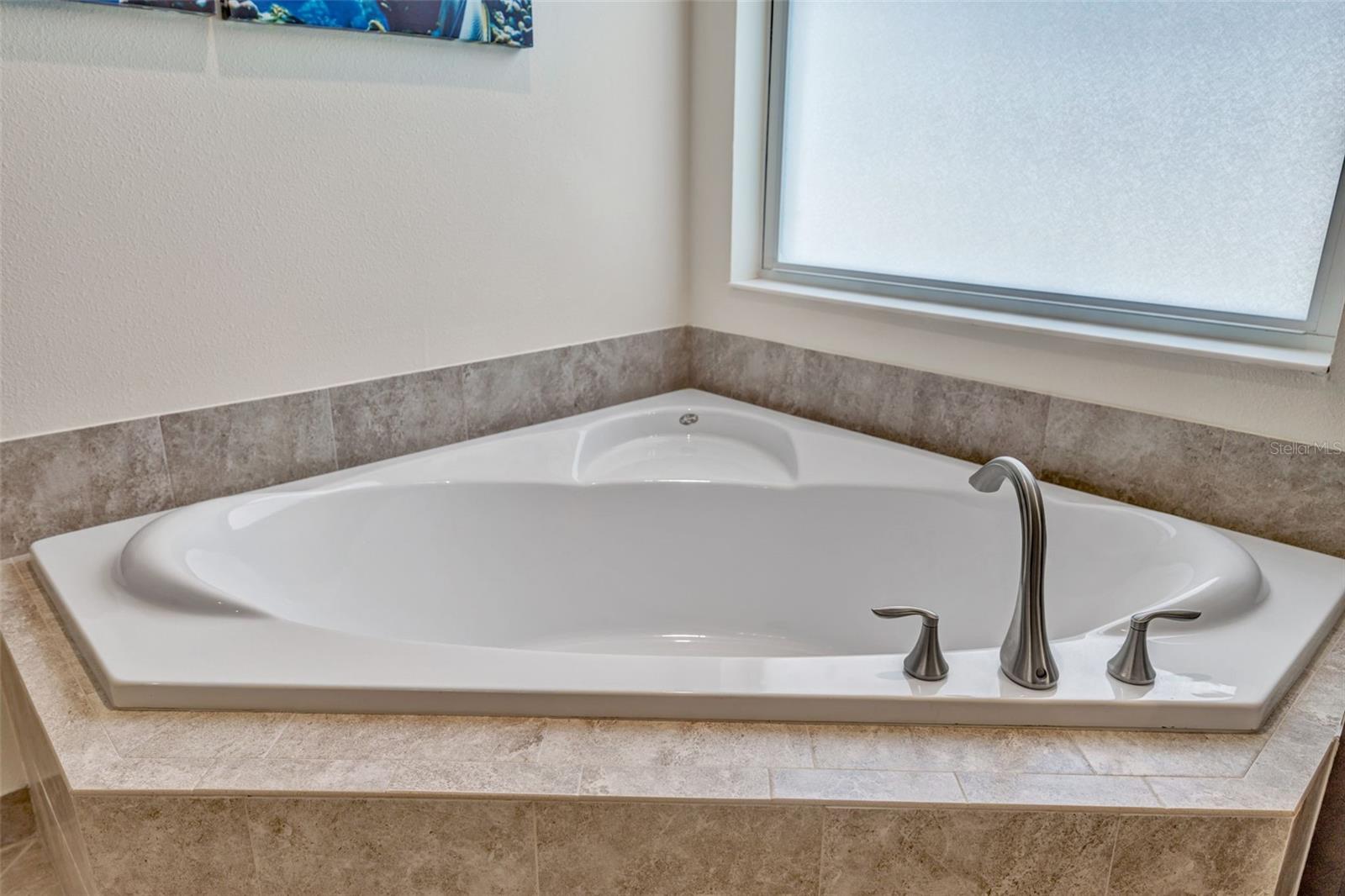 Image 42 of 90 For 2752 Coco Palm Circle