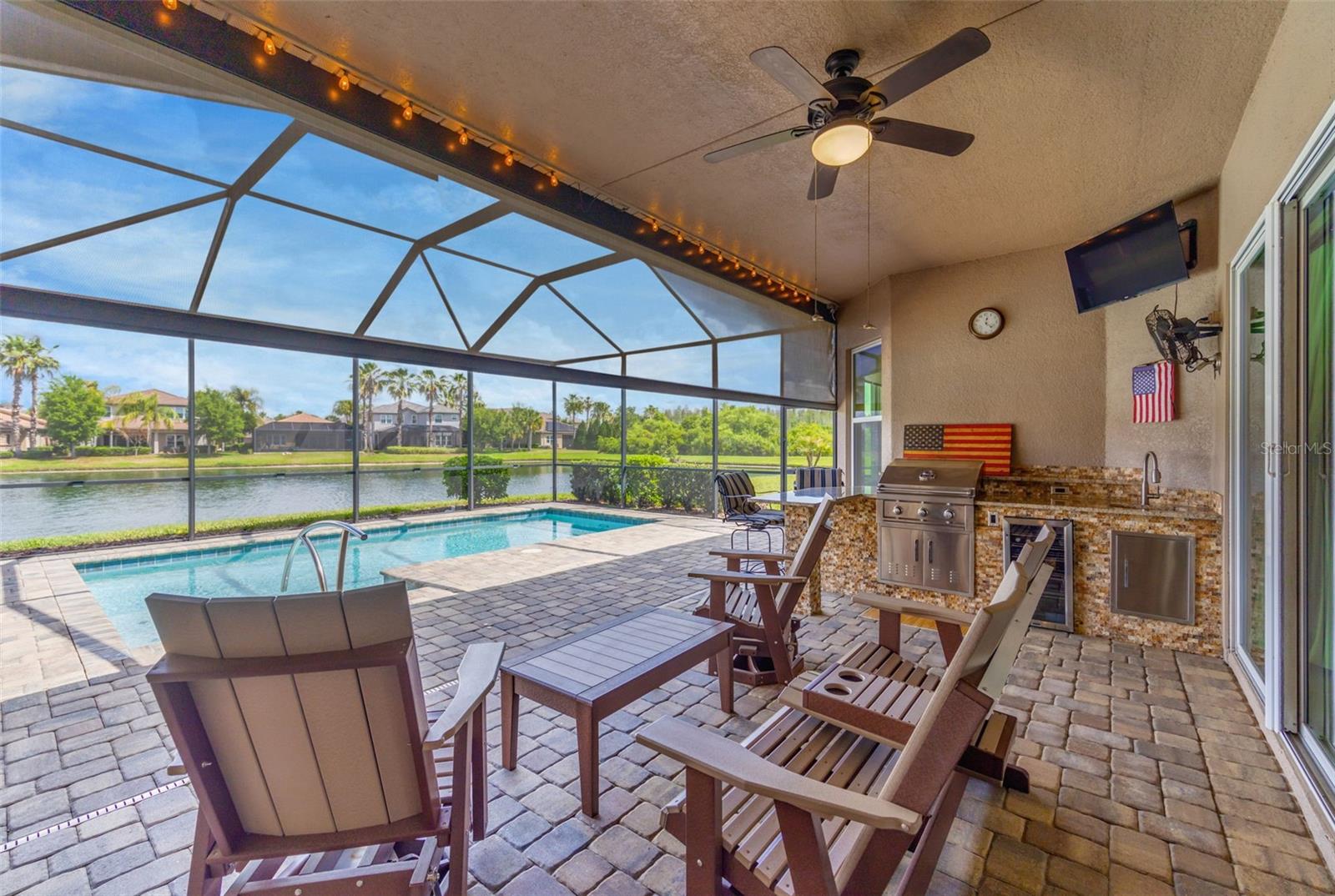 Image 61 of 90 For 2752 Coco Palm Circle