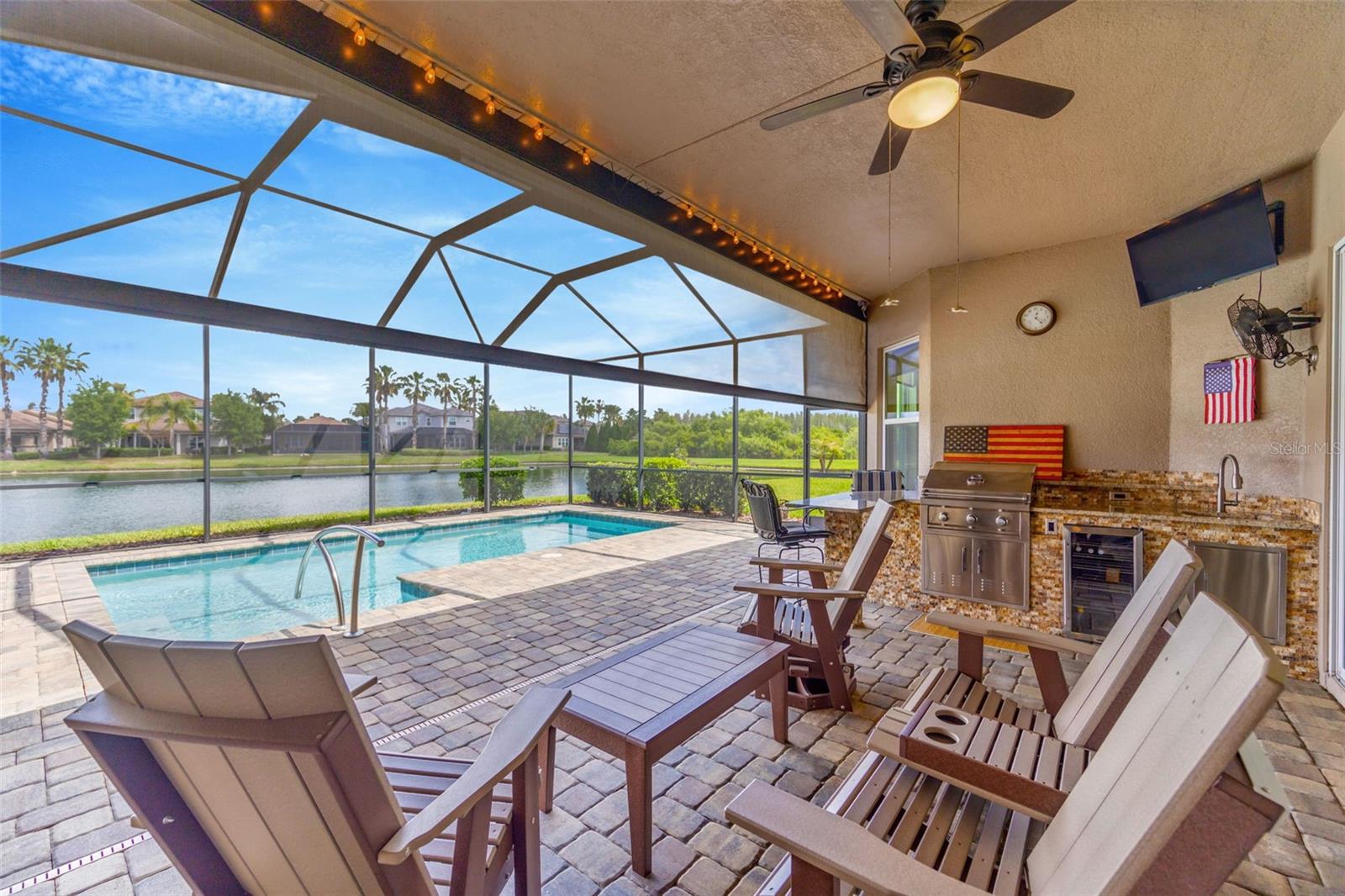 Image 62 of 90 For 2752 Coco Palm Circle