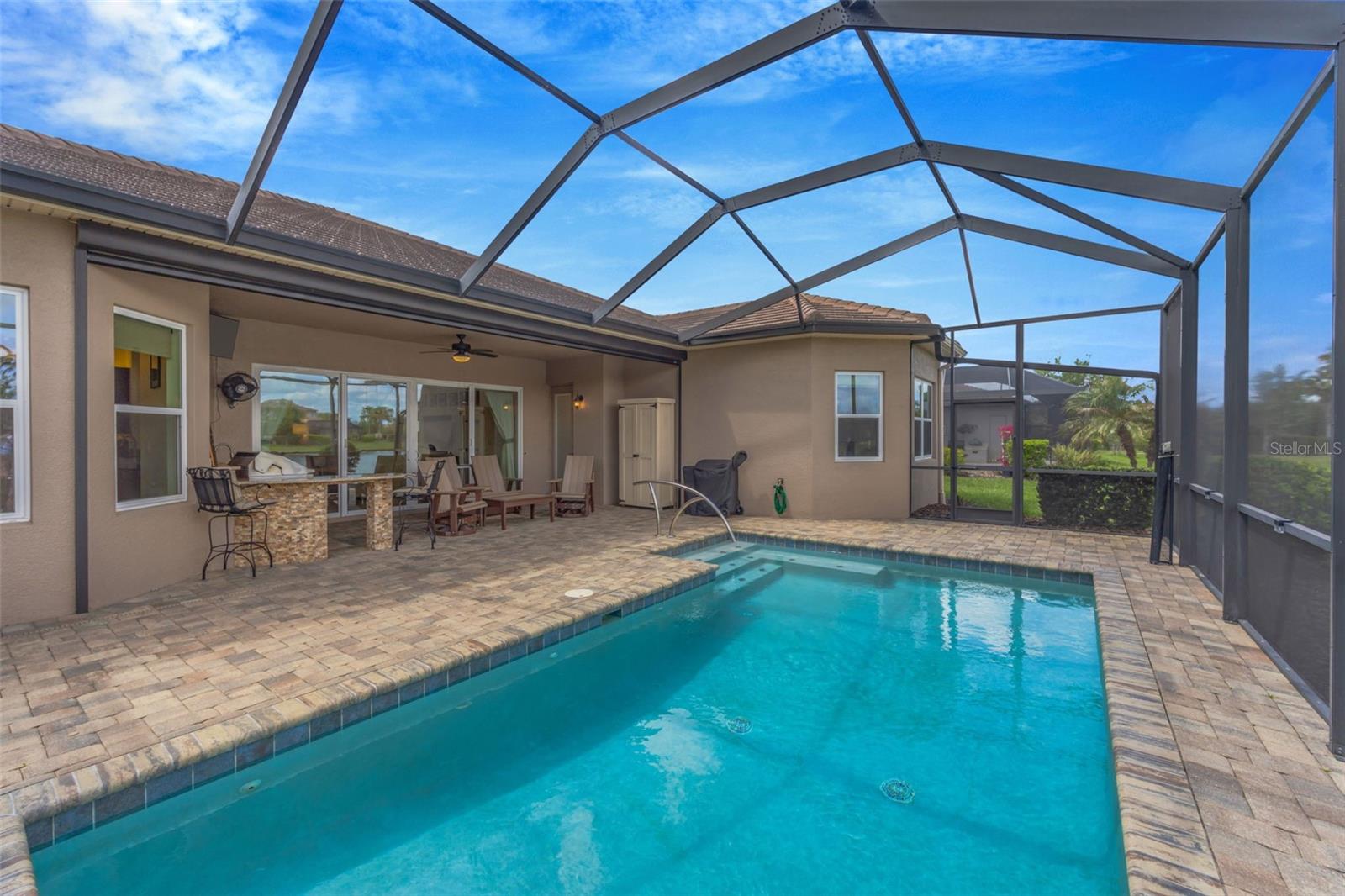 Image 68 of 90 For 2752 Coco Palm Circle