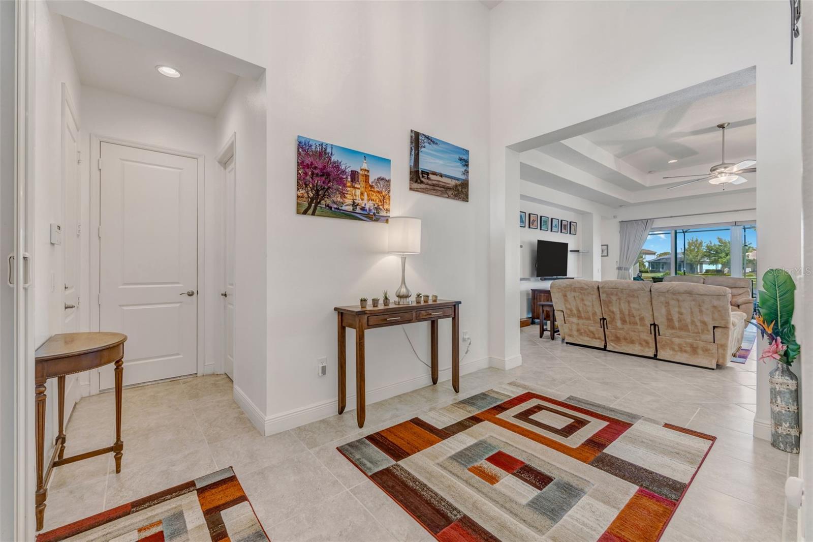 Image 7 of 90 For 2752 Coco Palm Circle