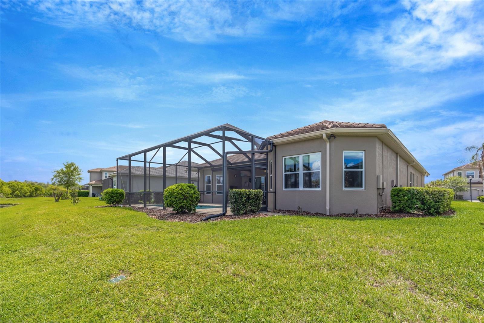 Image 71 of 90 For 2752 Coco Palm Circle