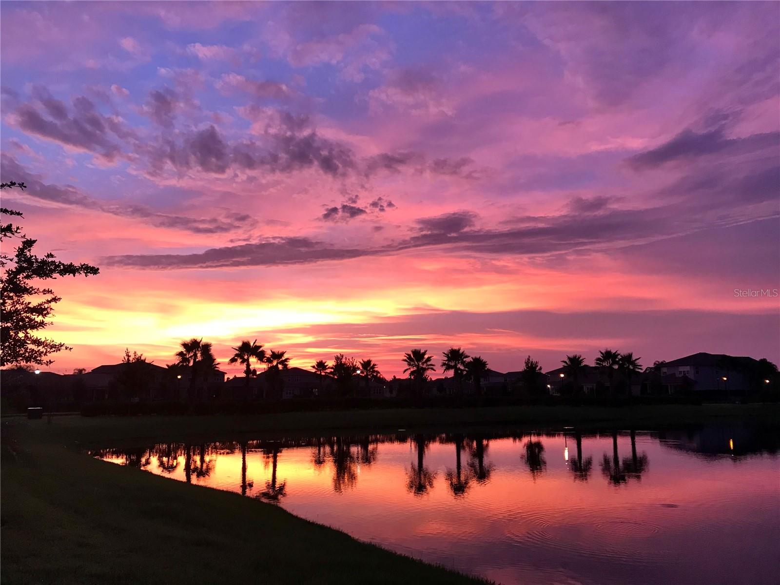 Image 76 of 90 For 2752 Coco Palm Circle