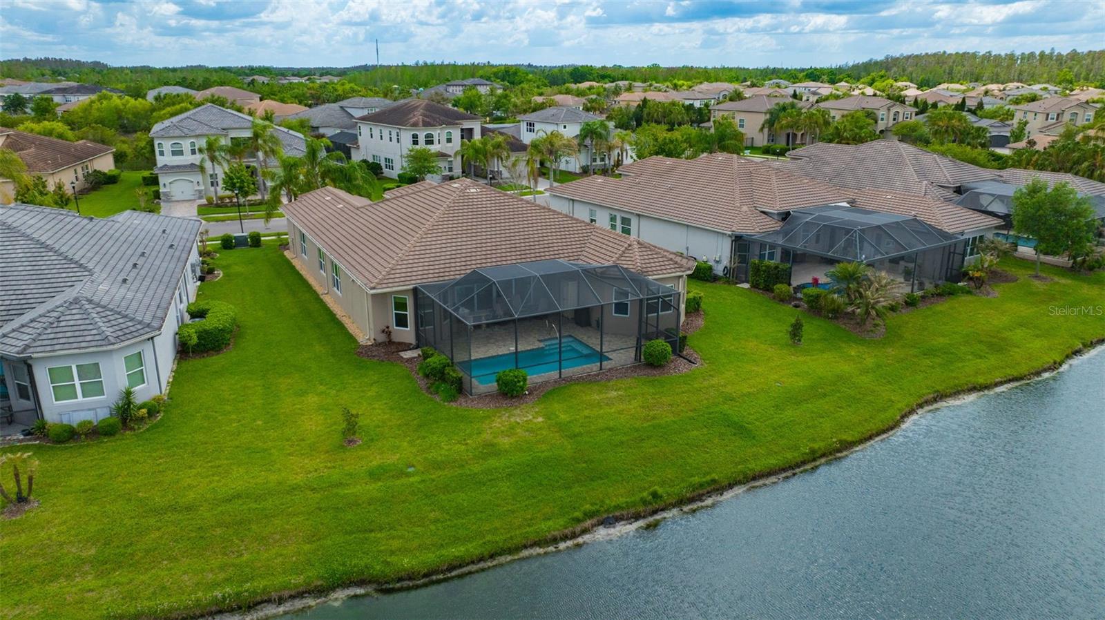 Image 77 of 90 For 2752 Coco Palm Circle