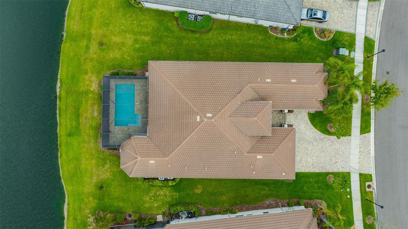 Image 80 of 90 For 2752 Coco Palm Circle