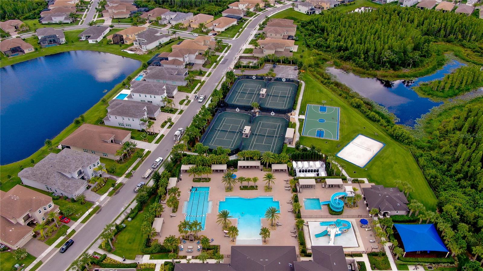 Image 85 of 90 For 2752 Coco Palm Circle