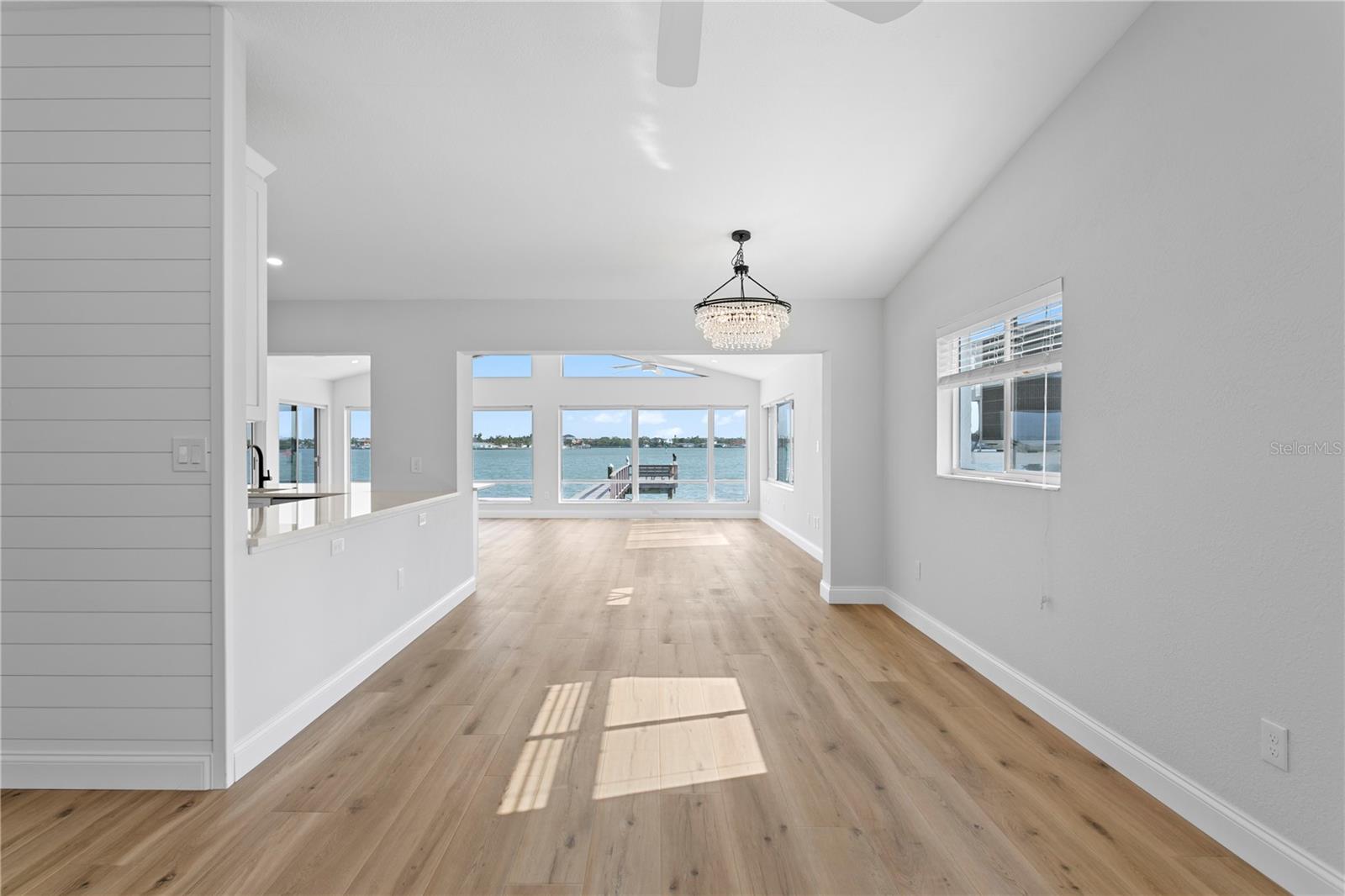 Image 15 of 66 For 6984 Shore Drive S