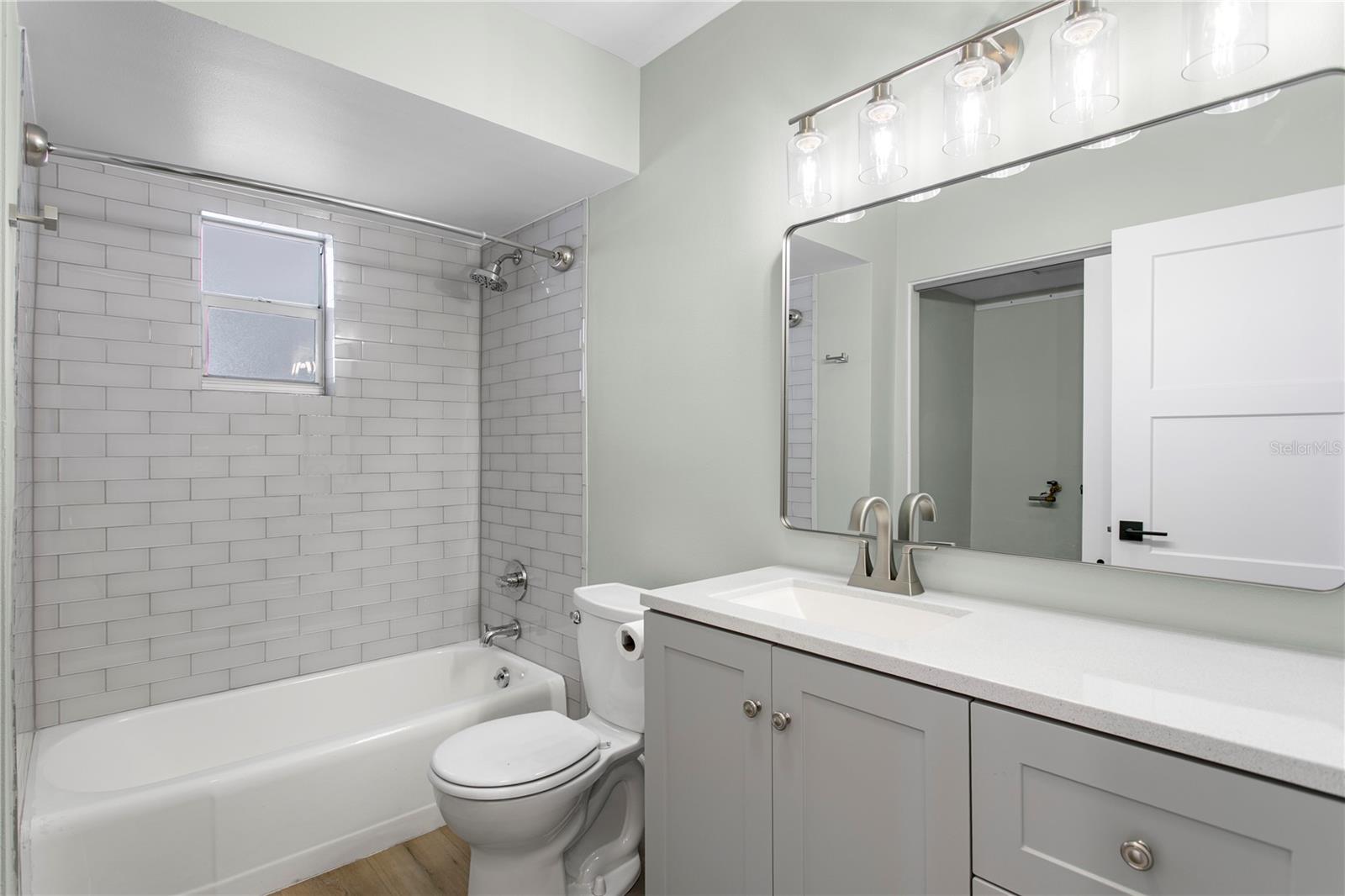 Image 35 of 66 For 6984 Shore Drive S