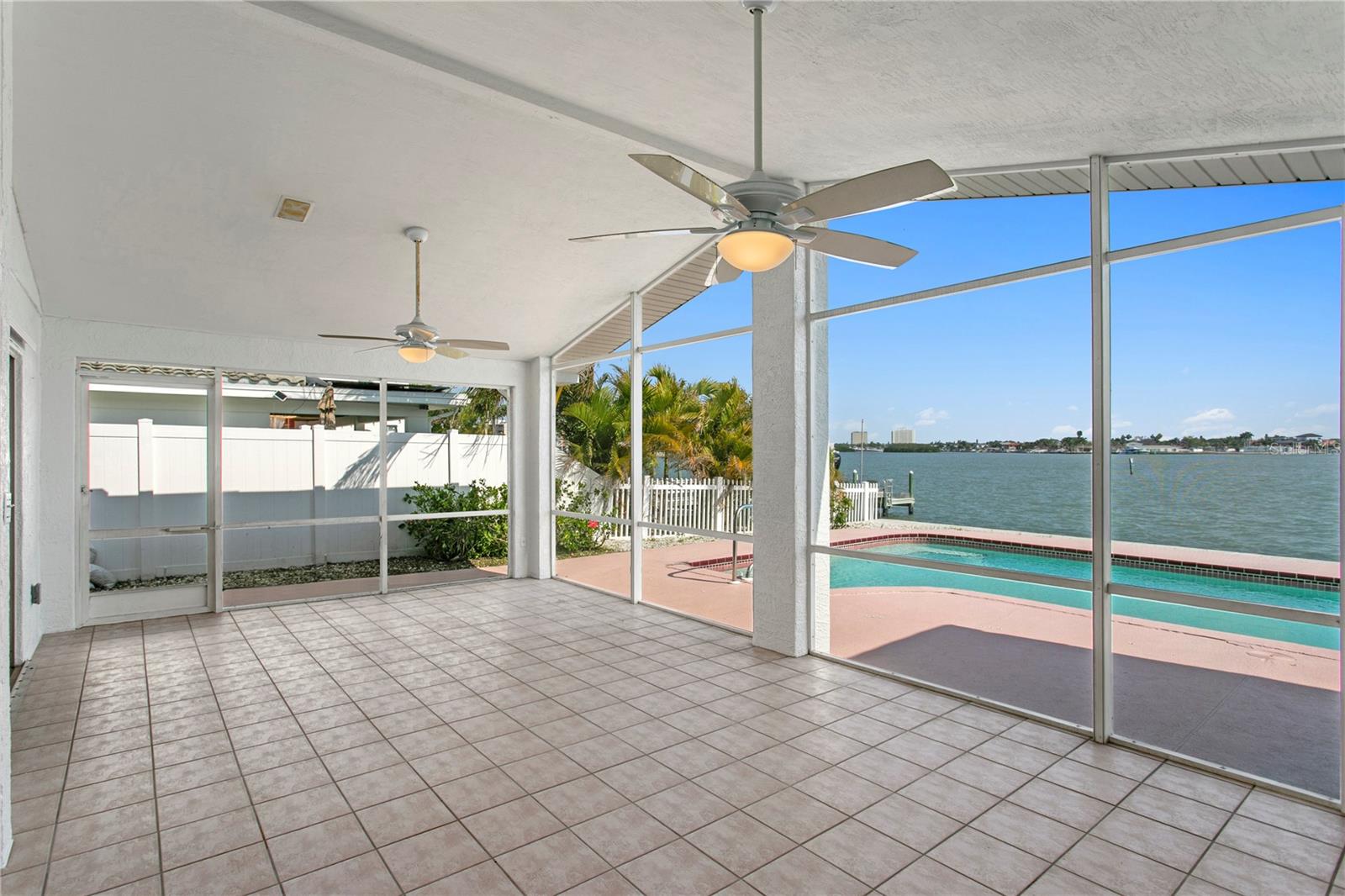 Image 39 of 66 For 6984 Shore Drive S