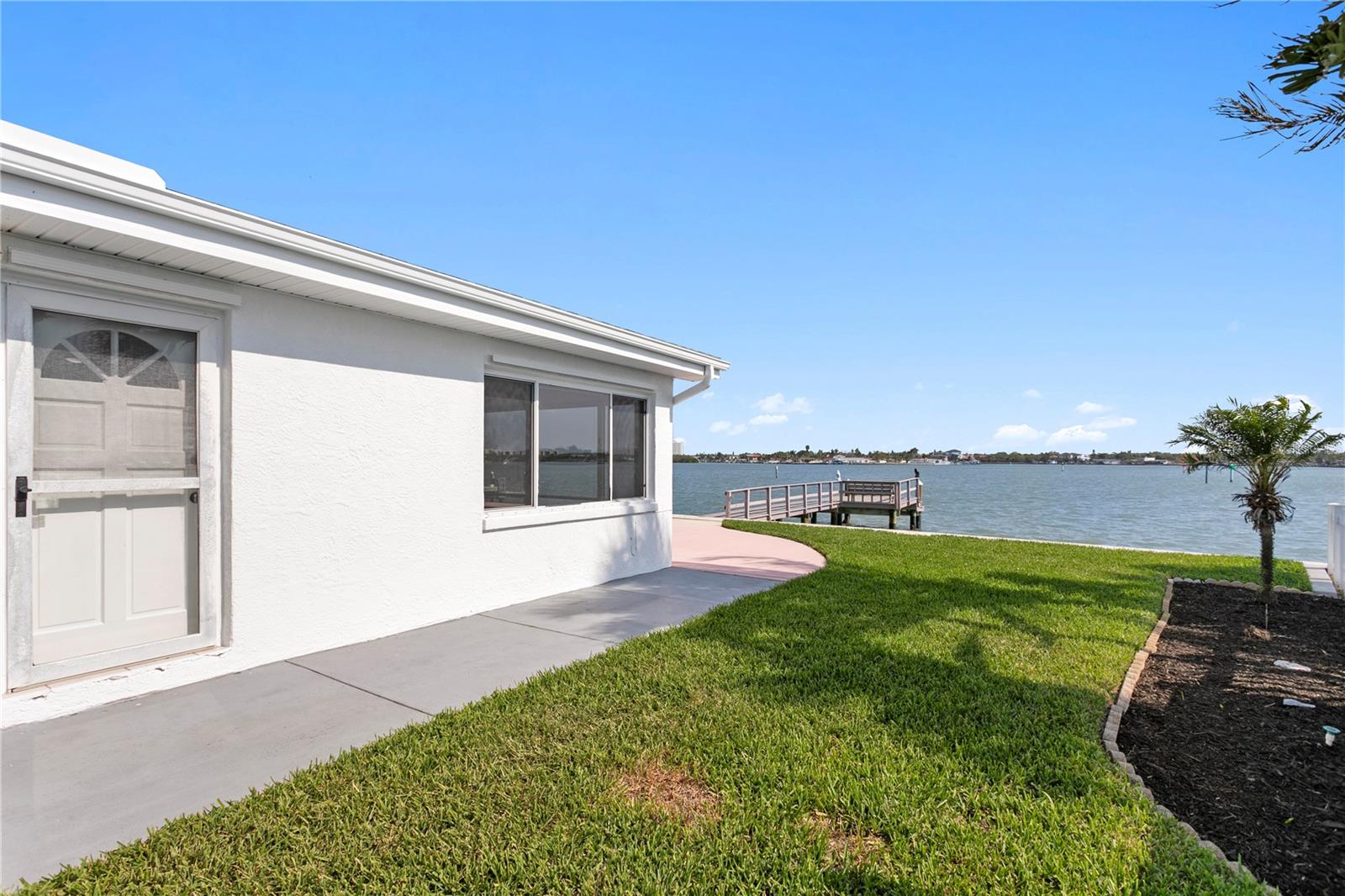 Image 45 of 66 For 6984 Shore Drive S