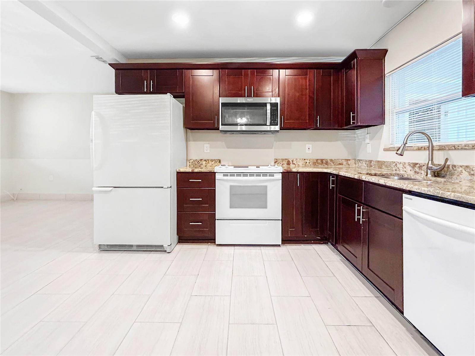 Image 11 of 22 For 133 18th Street