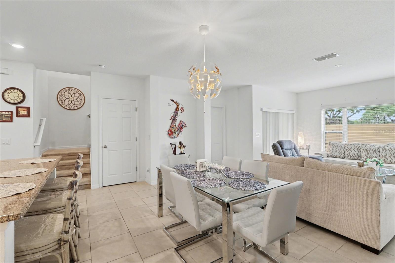 Image 8 of 33 For 1737 Kato Way