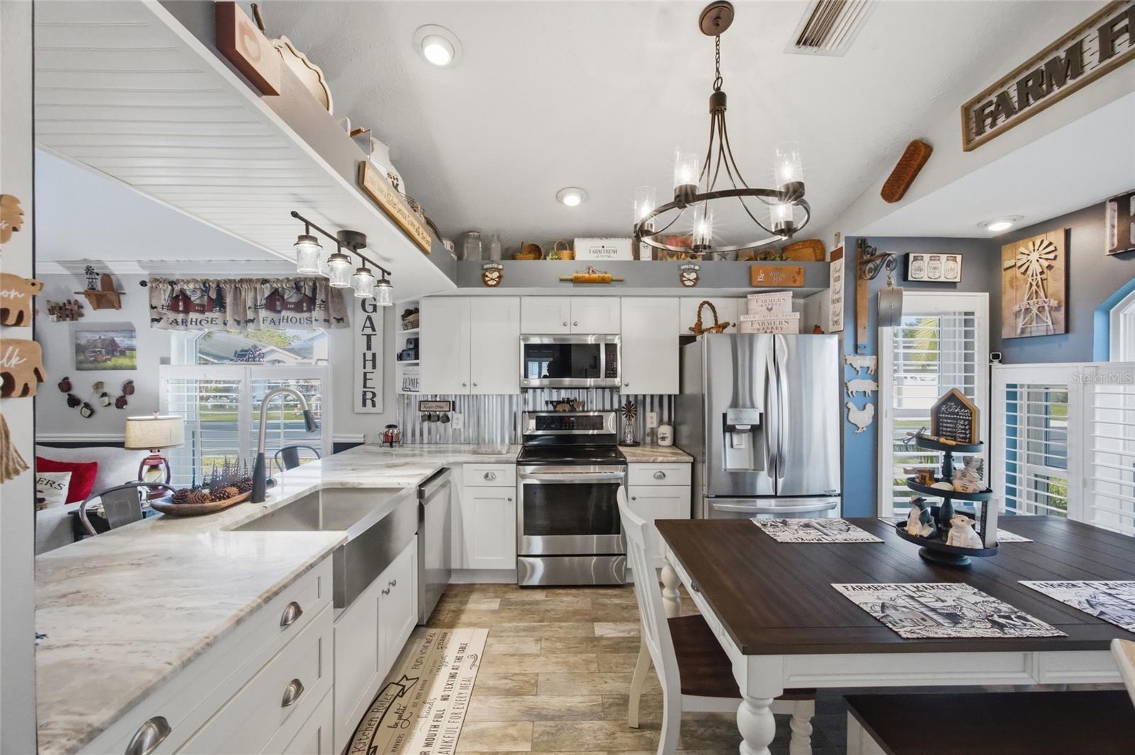 Image 6 of 38 For 10800 New Brighton Court