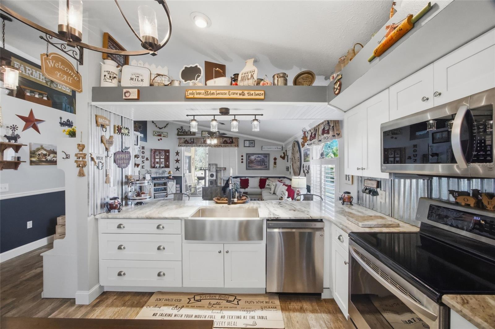 Image 7 of 38 For 10800 New Brighton Court