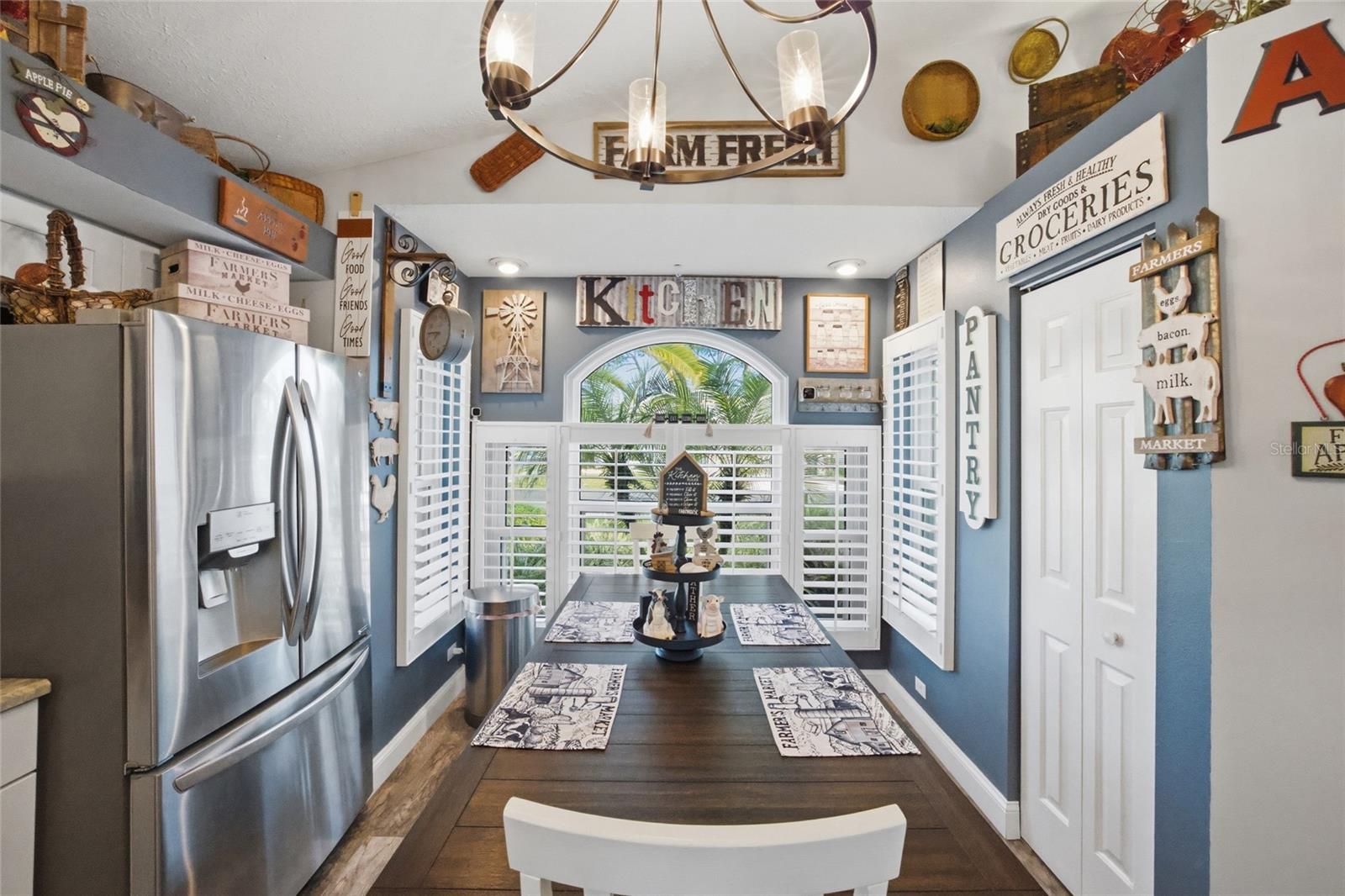 Image 8 of 38 For 10800 New Brighton Court