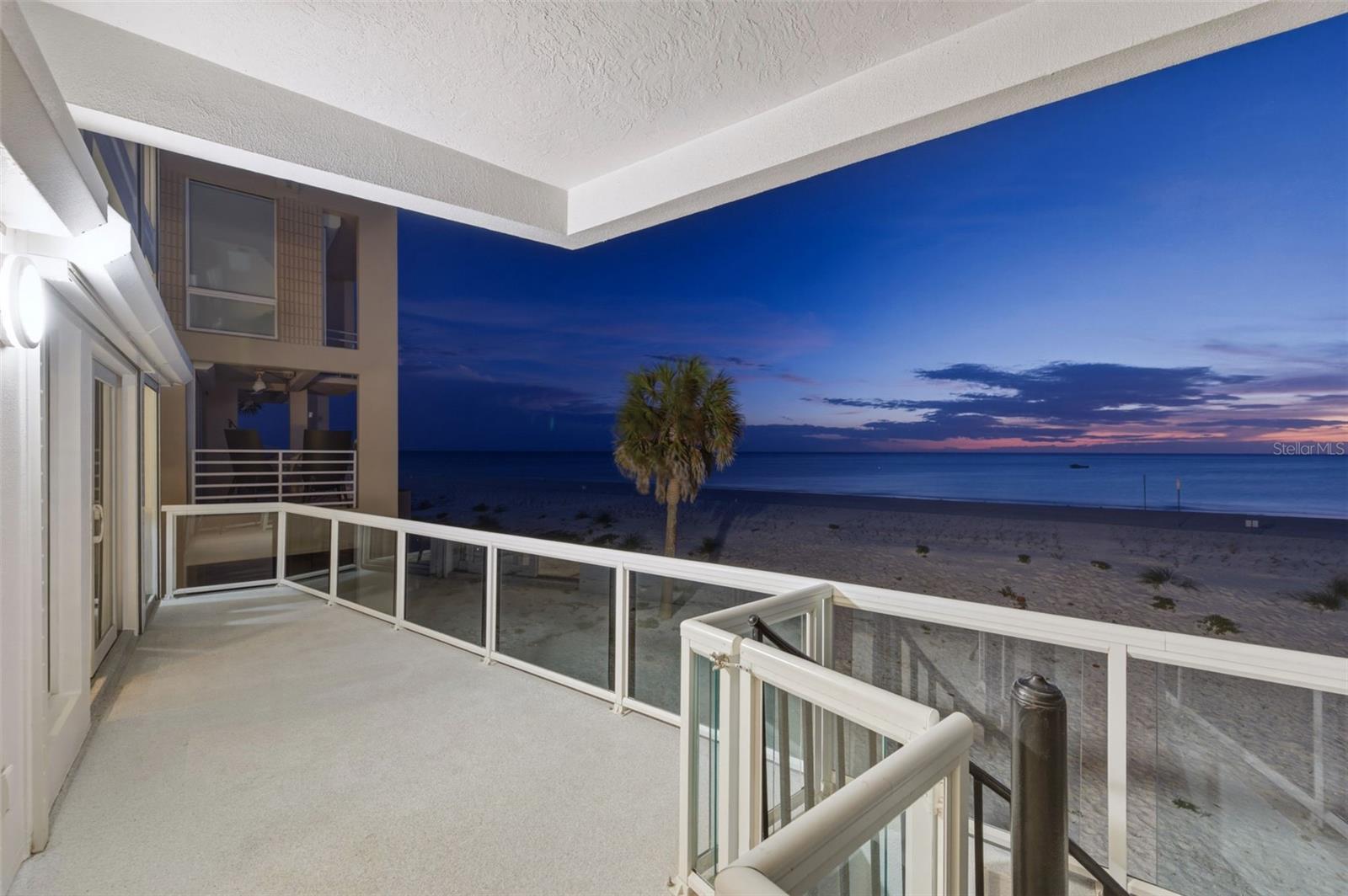 Image 11 of 89 For 8680 Gulf Boulevard