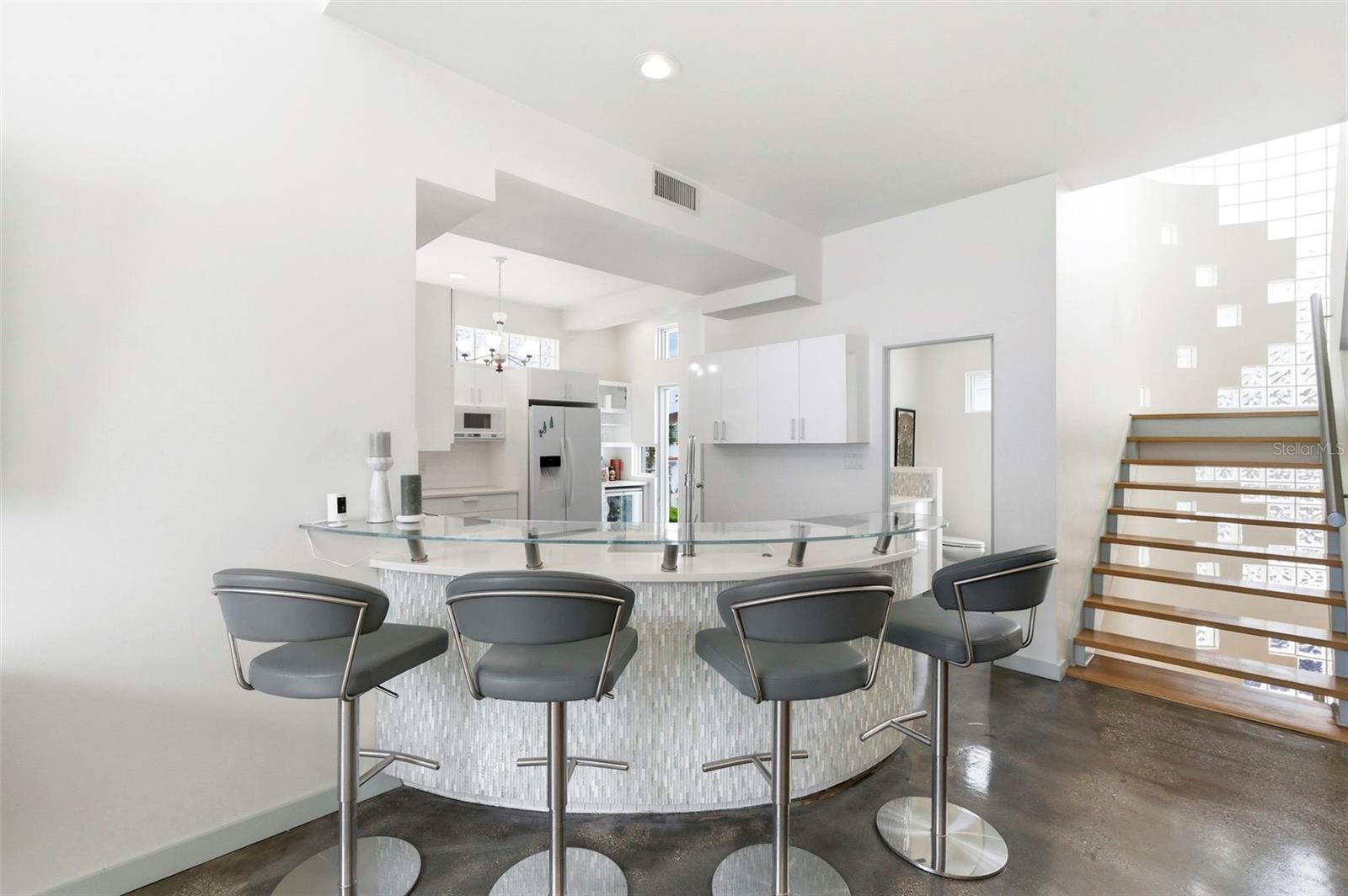 Image 14 of 89 For 8680 Gulf Boulevard