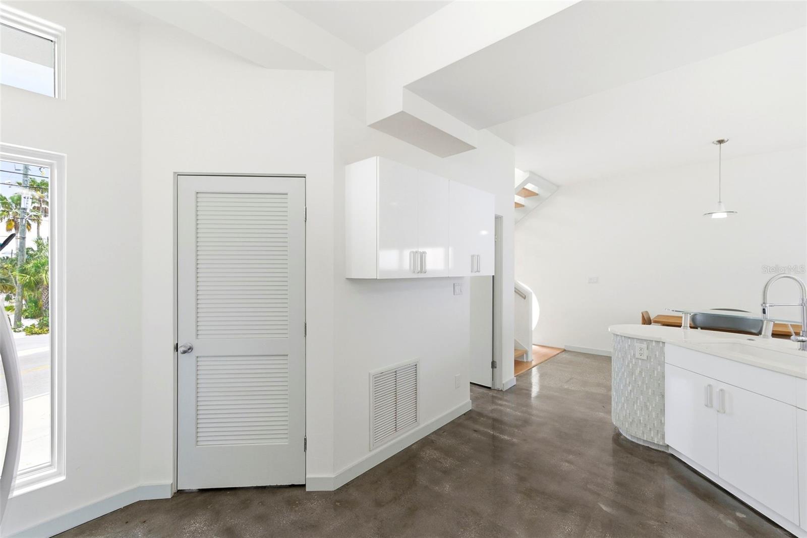 Image 19 of 89 For 8680 Gulf Boulevard