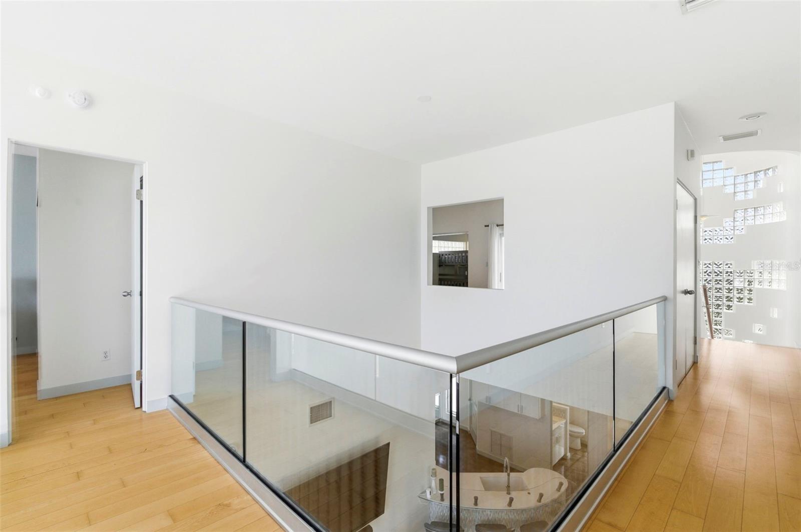 Image 35 of 89 For 8680 Gulf Boulevard