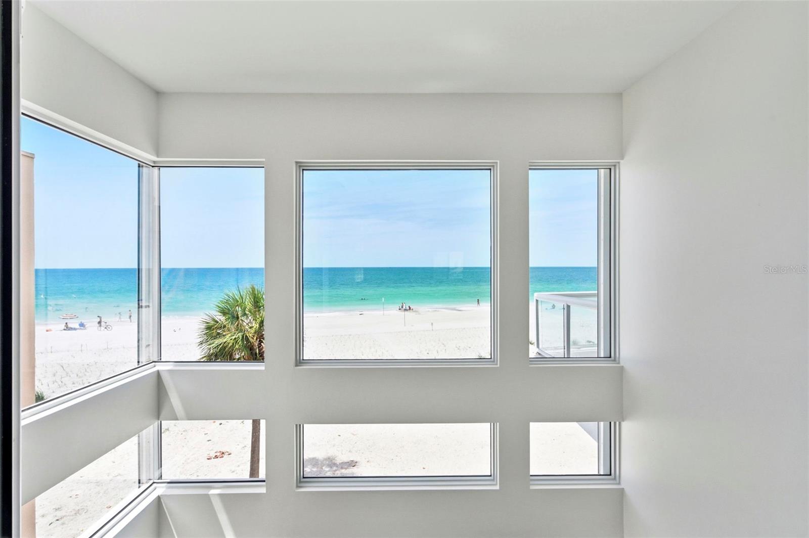 Image 37 of 89 For 8680 Gulf Boulevard