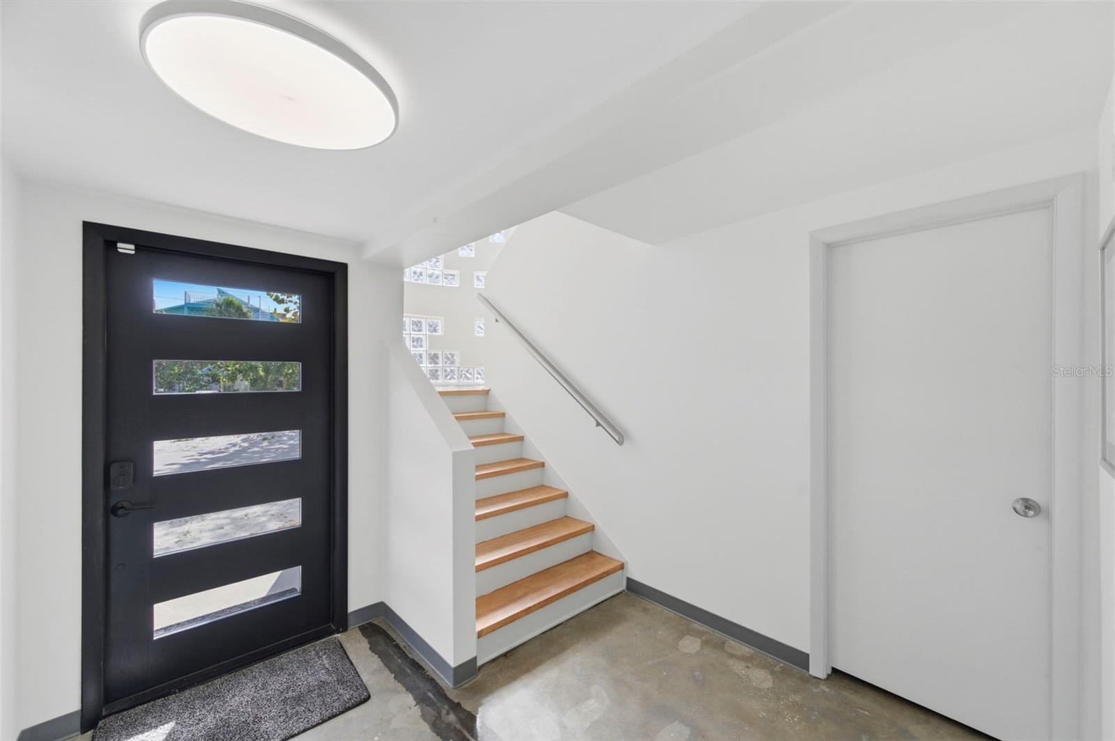 Image 57 of 89 For 8680 Gulf Boulevard