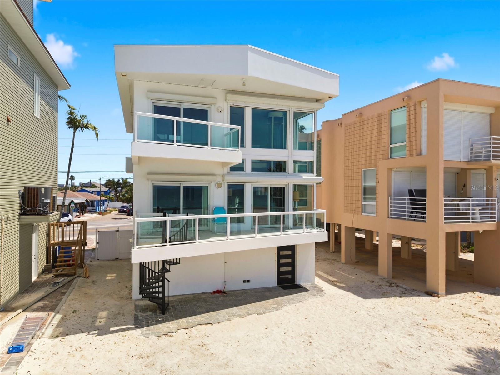 Image 69 of 89 For 8680 Gulf Boulevard