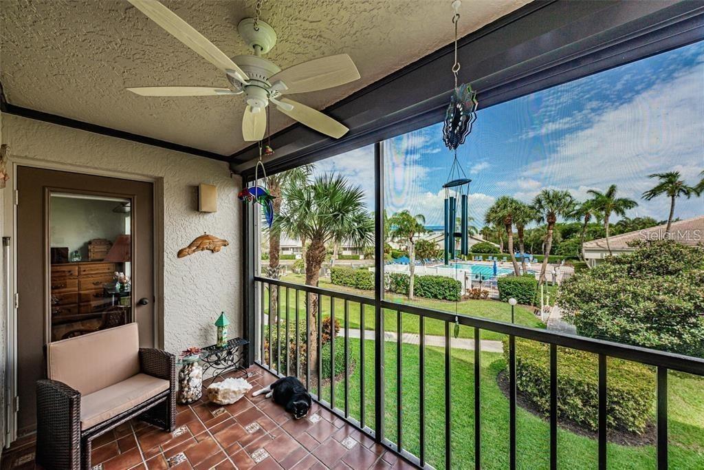 Image 16 of 34 For 1324 Pasadena Avenue S 205