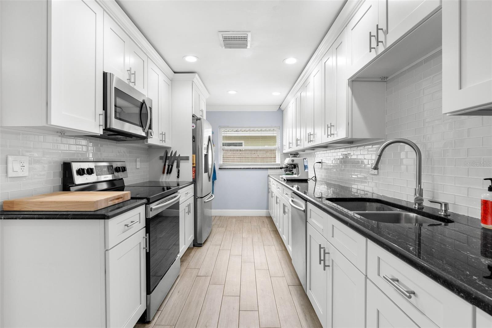 Image 9 of 28 For 2376 Forest Drive