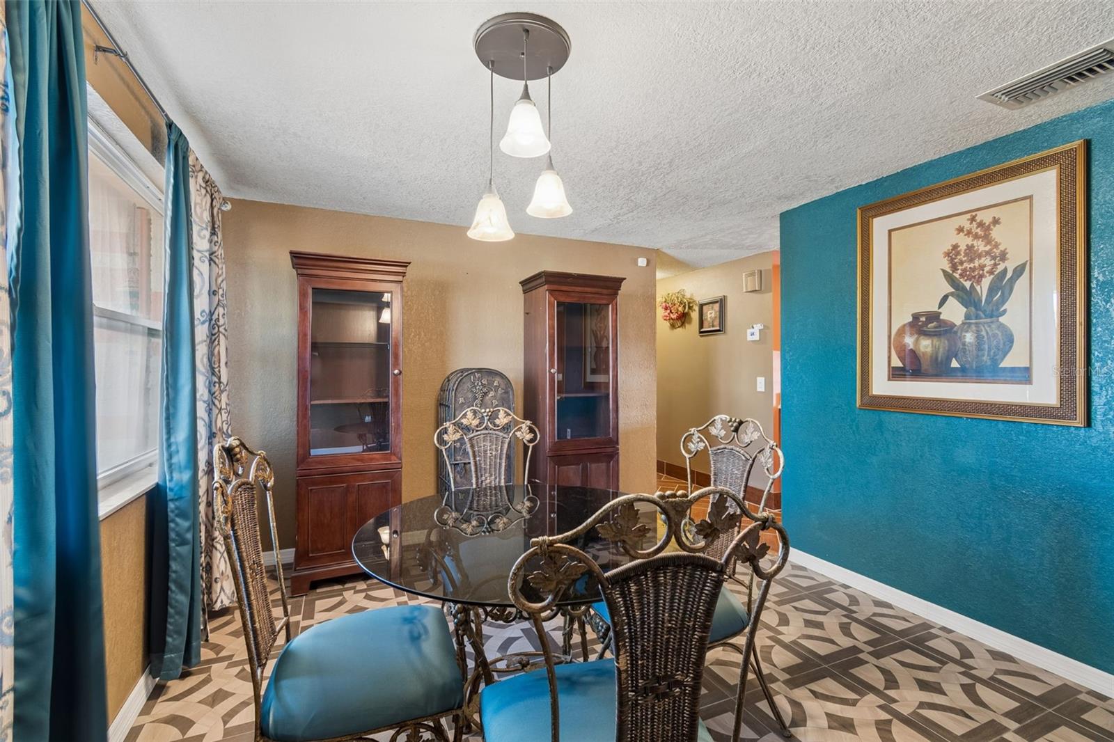 Image 10 of 53 For 10804 Manchester Road