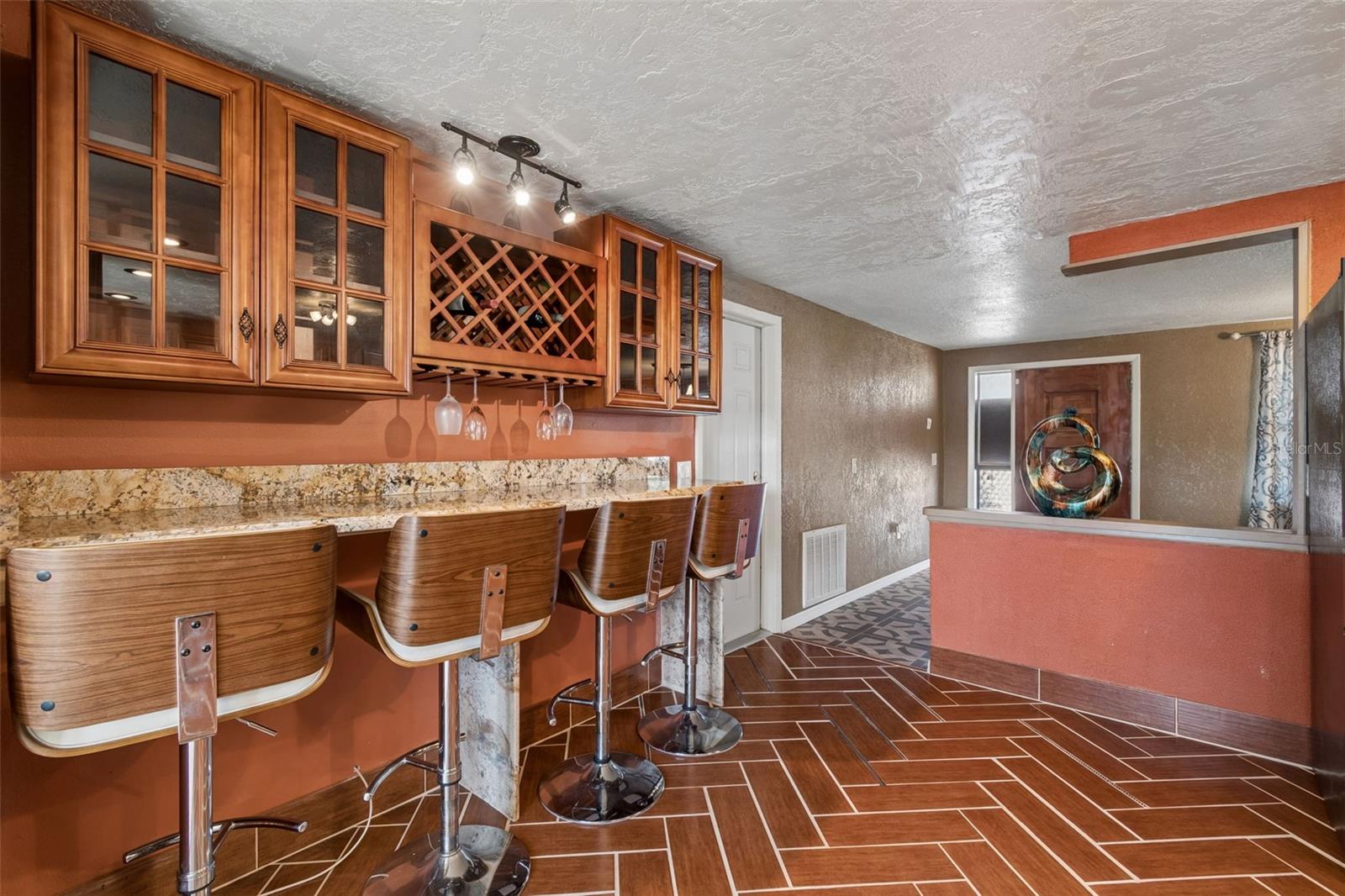 Image 16 of 53 For 10804 Manchester Road