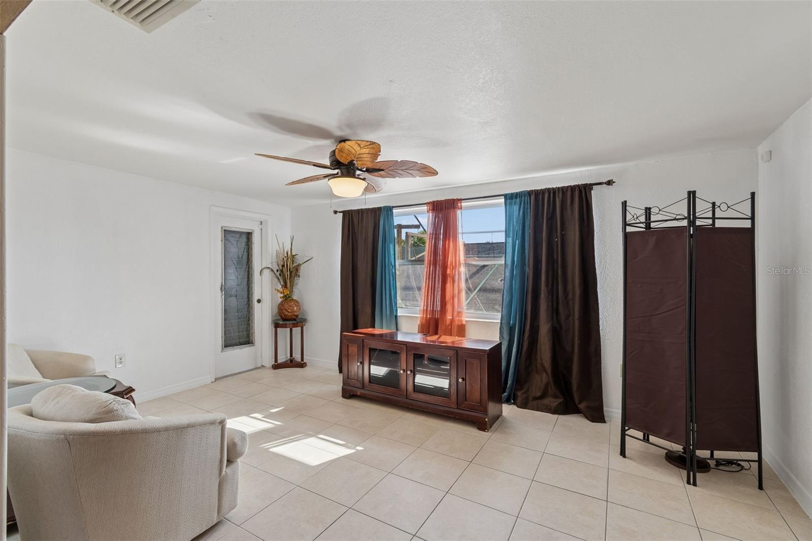 Image 23 of 53 For 10804 Manchester Road