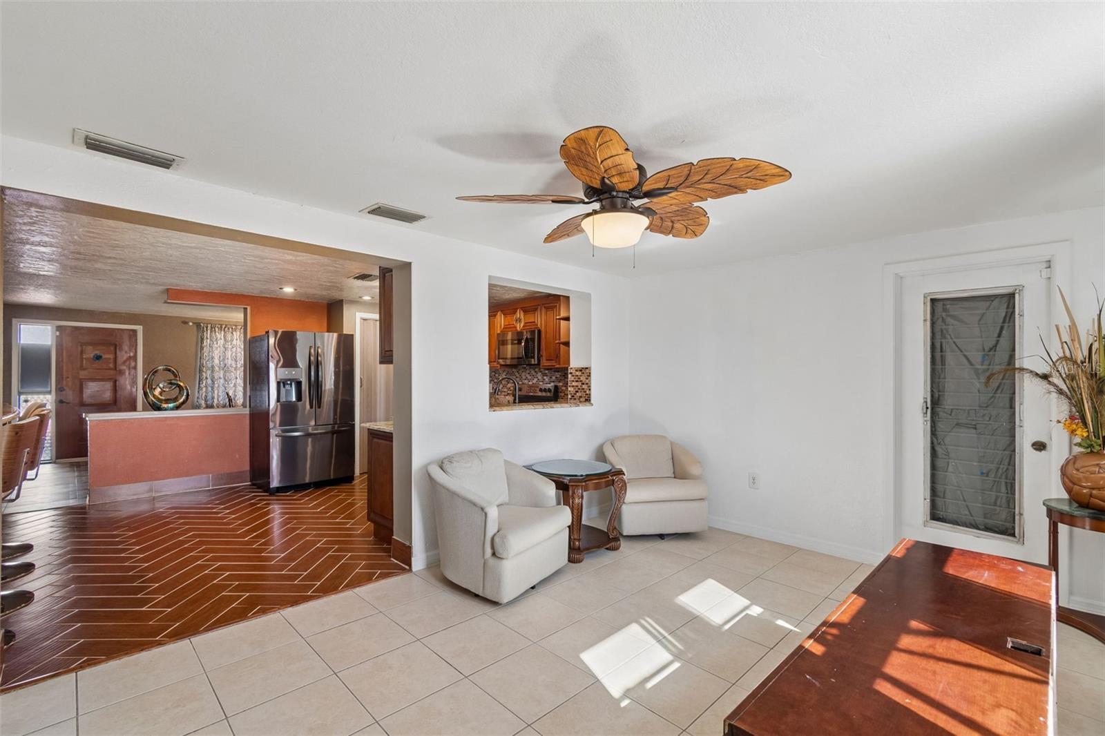 Image 24 of 53 For 10804 Manchester Road