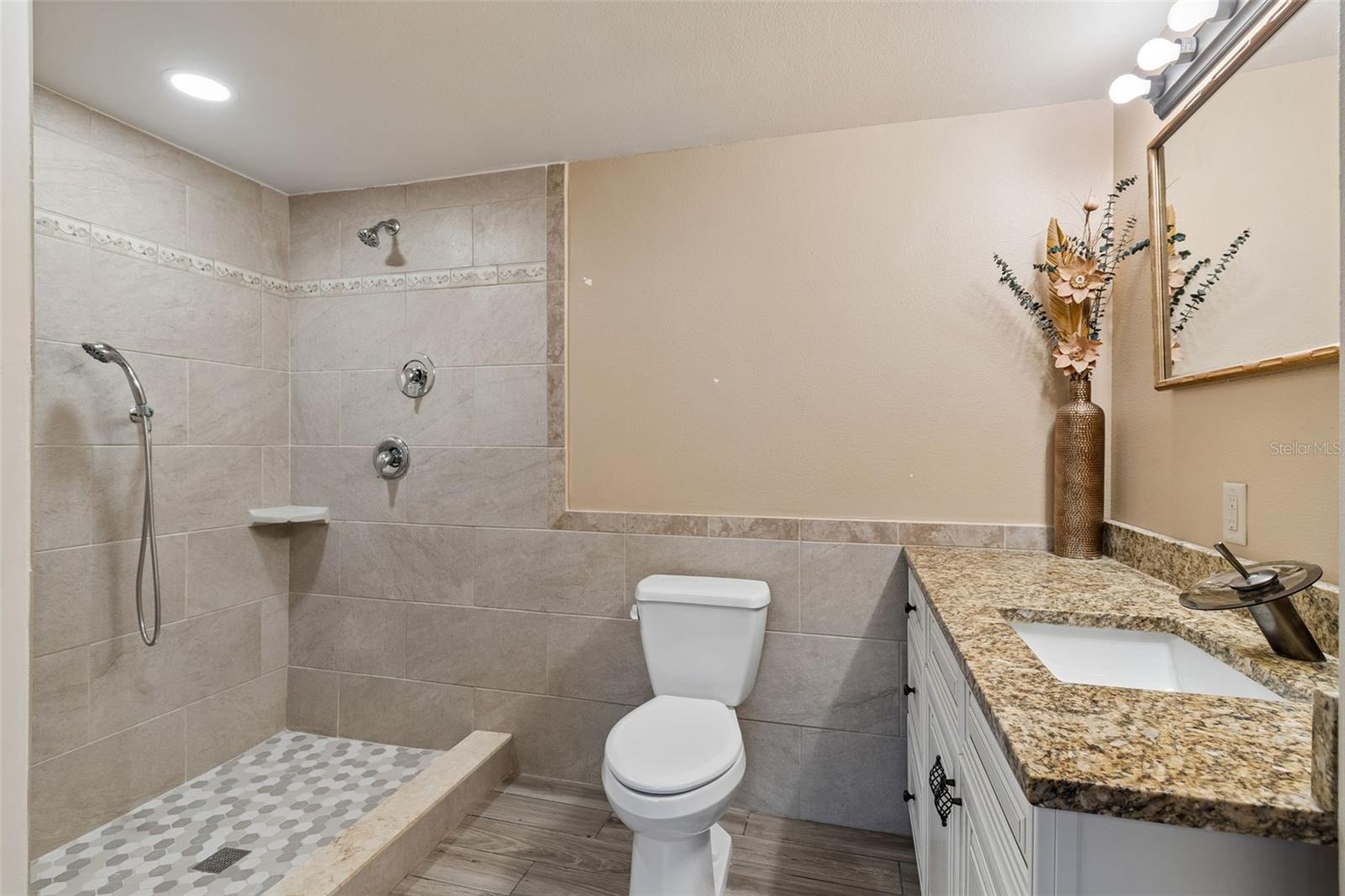 Image 36 of 53 For 10804 Manchester Road