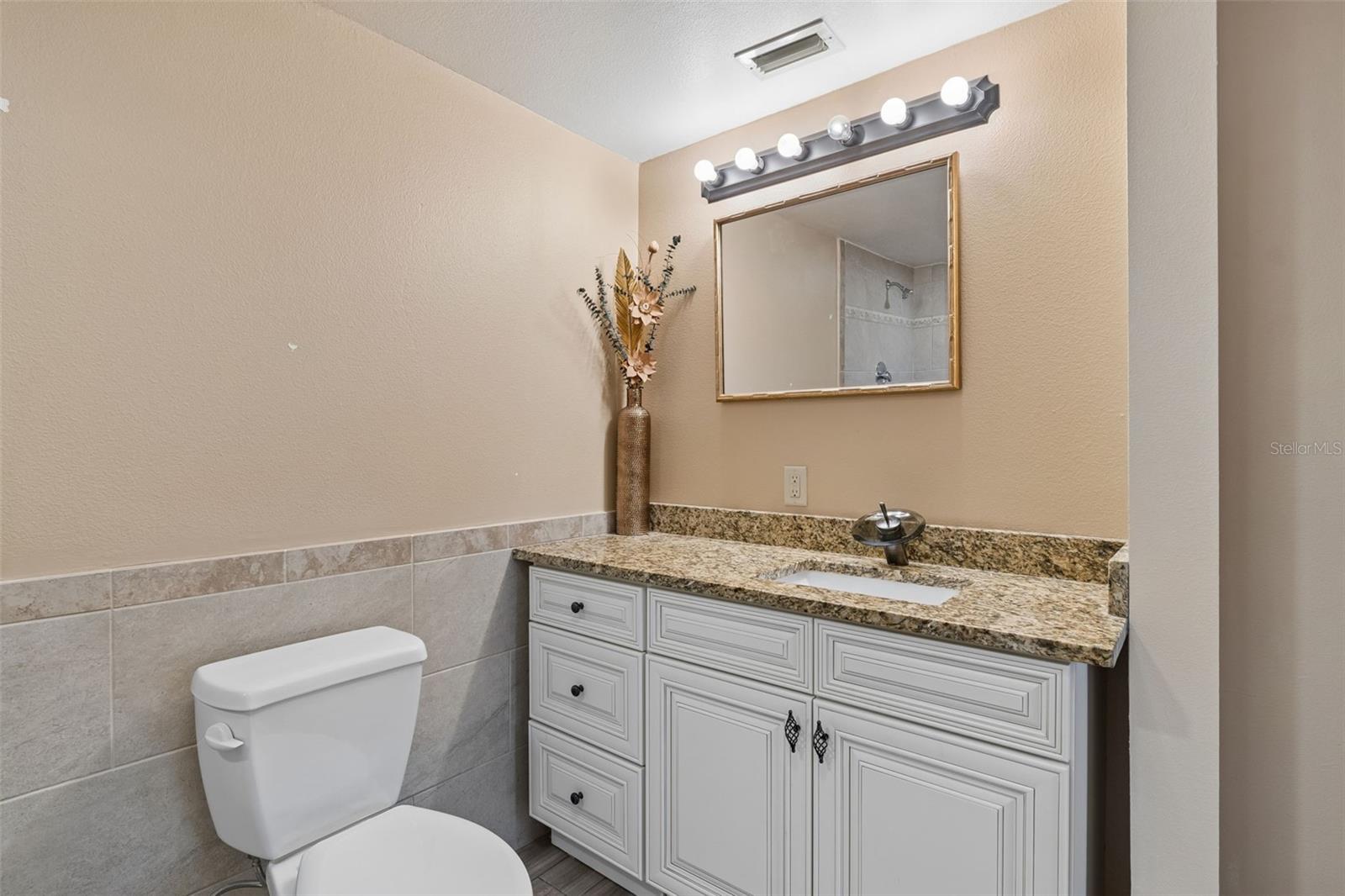 Image 37 of 53 For 10804 Manchester Road