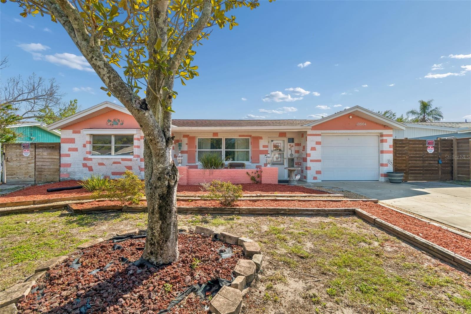 Image 4 of 53 For 10804 Manchester Road