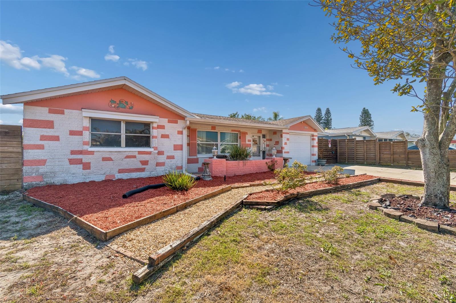 Image 5 of 53 For 10804 Manchester Road