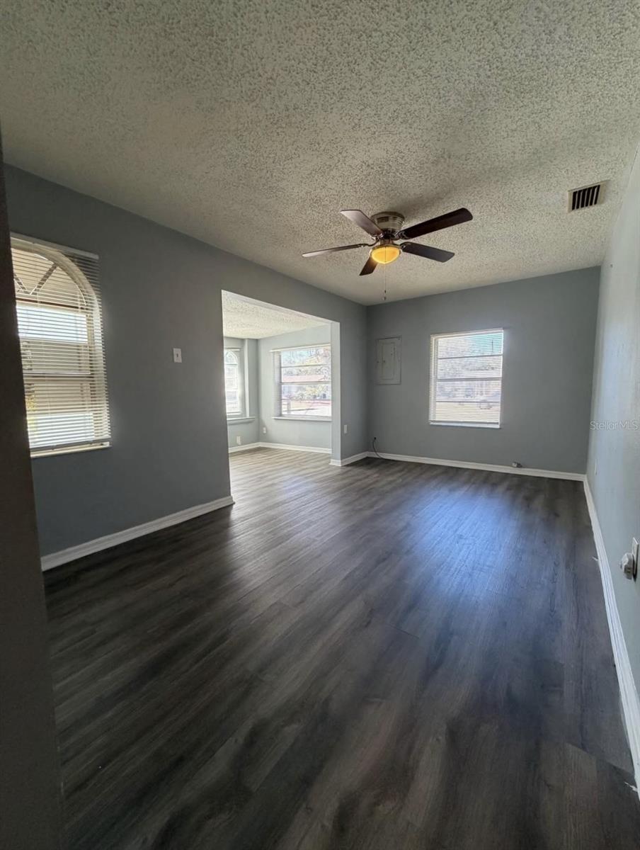 Image 5 of 12 For 1553 31st Street