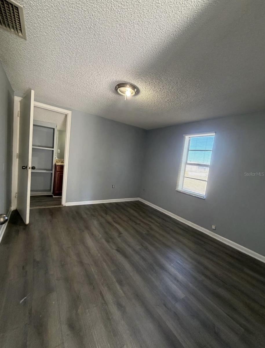 Image 6 of 12 For 1553 31st Street