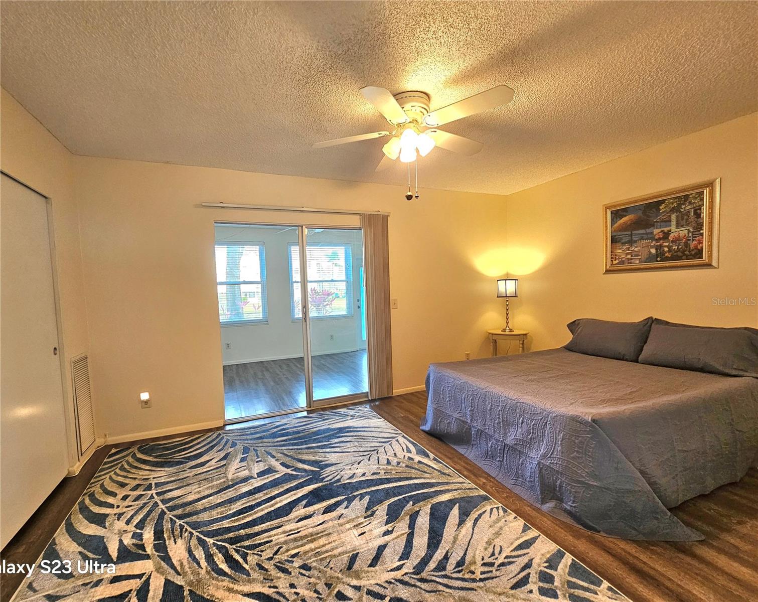 Image 13 of 27 For 2466 Ecuadorian Way 6