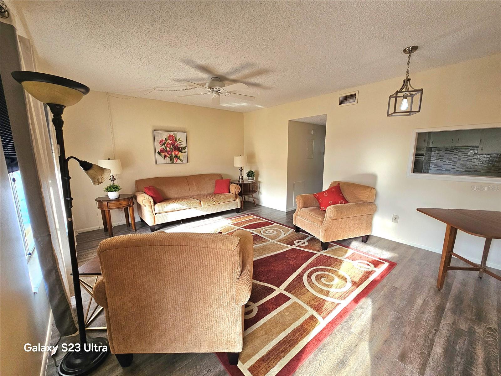 Image 25 of 27 For 2466 Ecuadorian Way 6