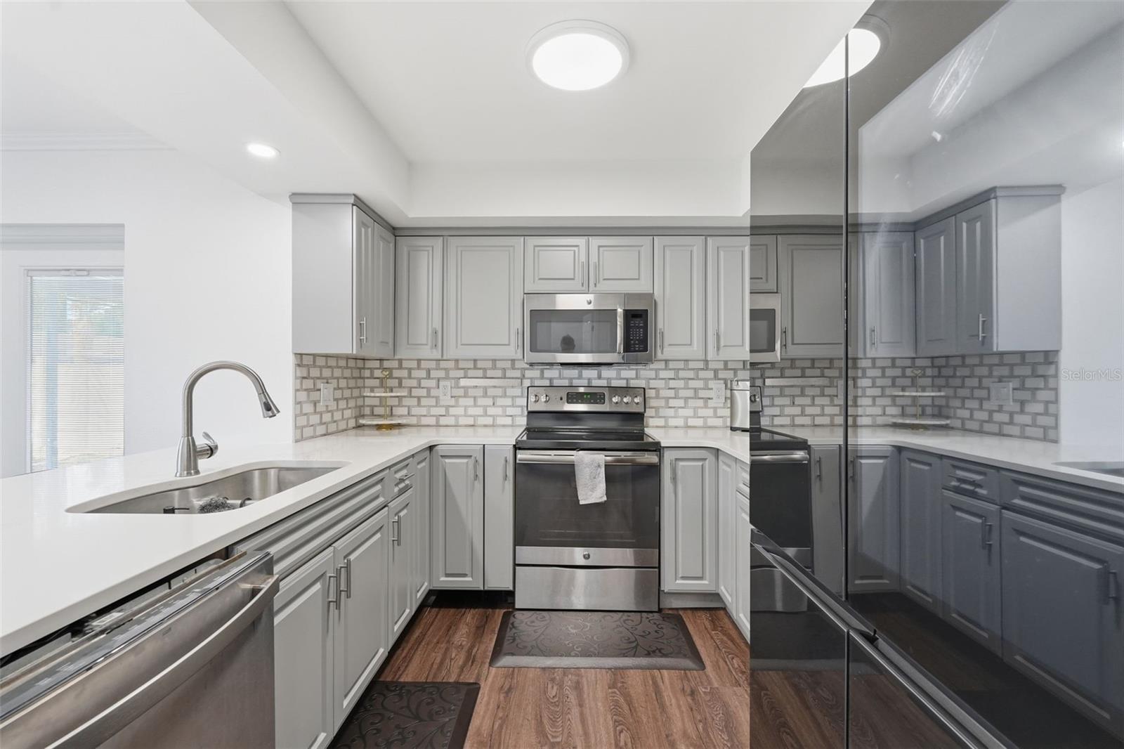 Image 11 of 30 For 2314 Landon Terrace