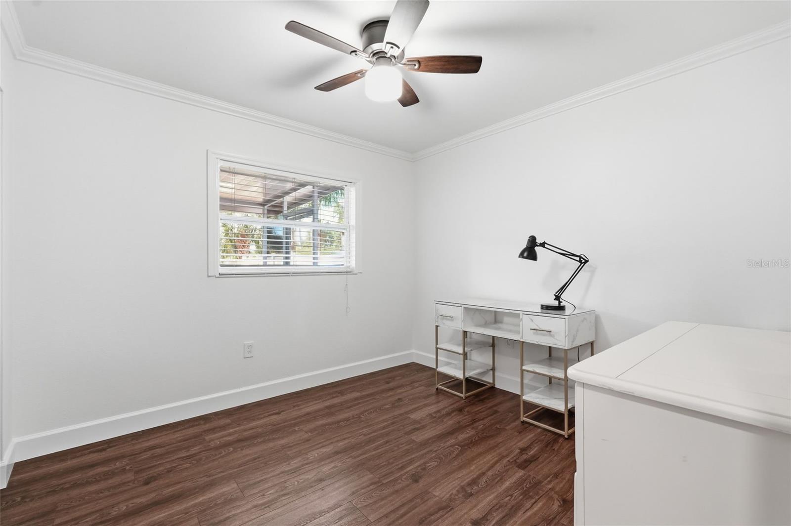 Image 15 of 30 For 2314 Landon Terrace