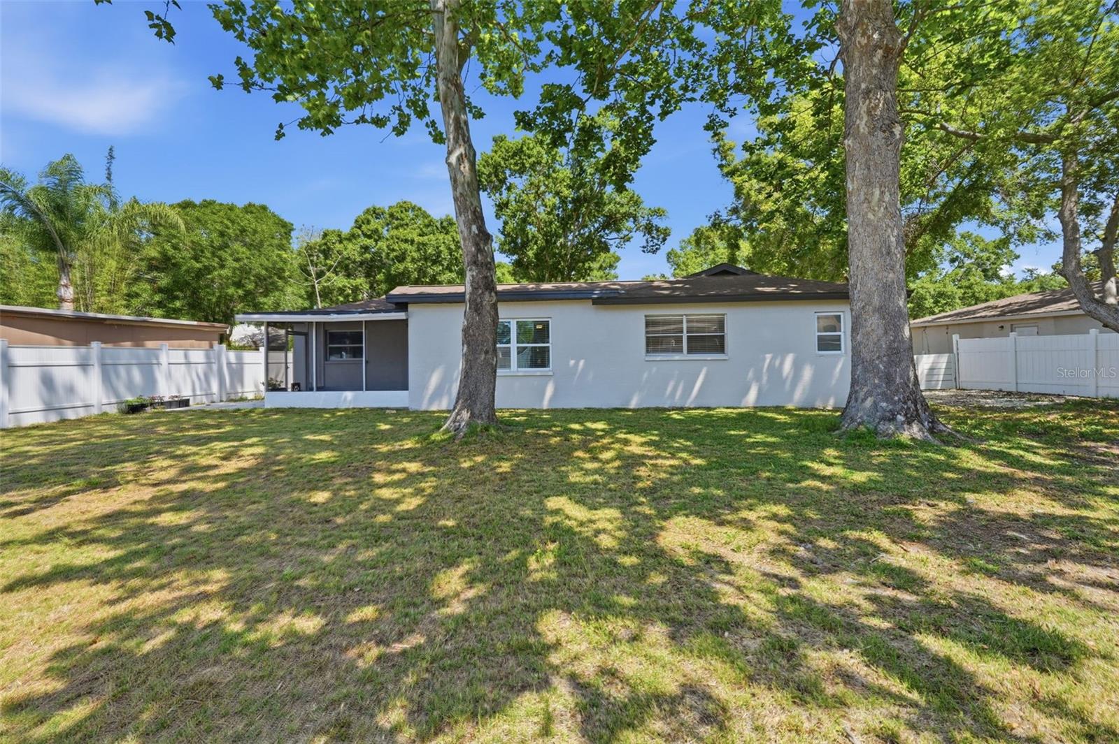 Image 23 of 30 For 2314 Landon Terrace