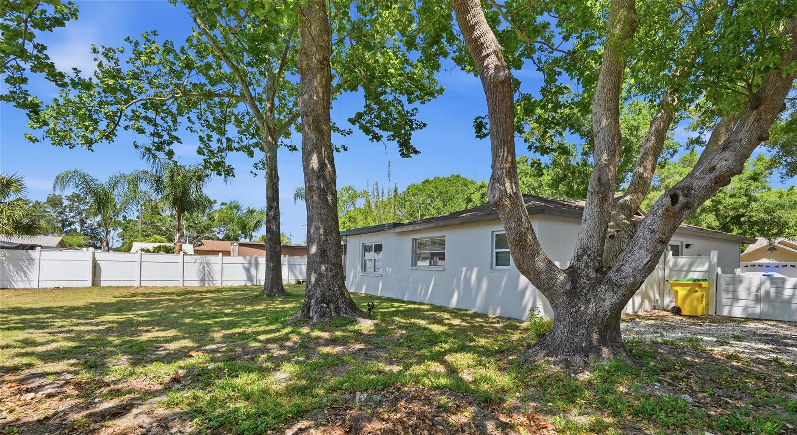 Image 24 of 30 For 2314 Landon Terrace