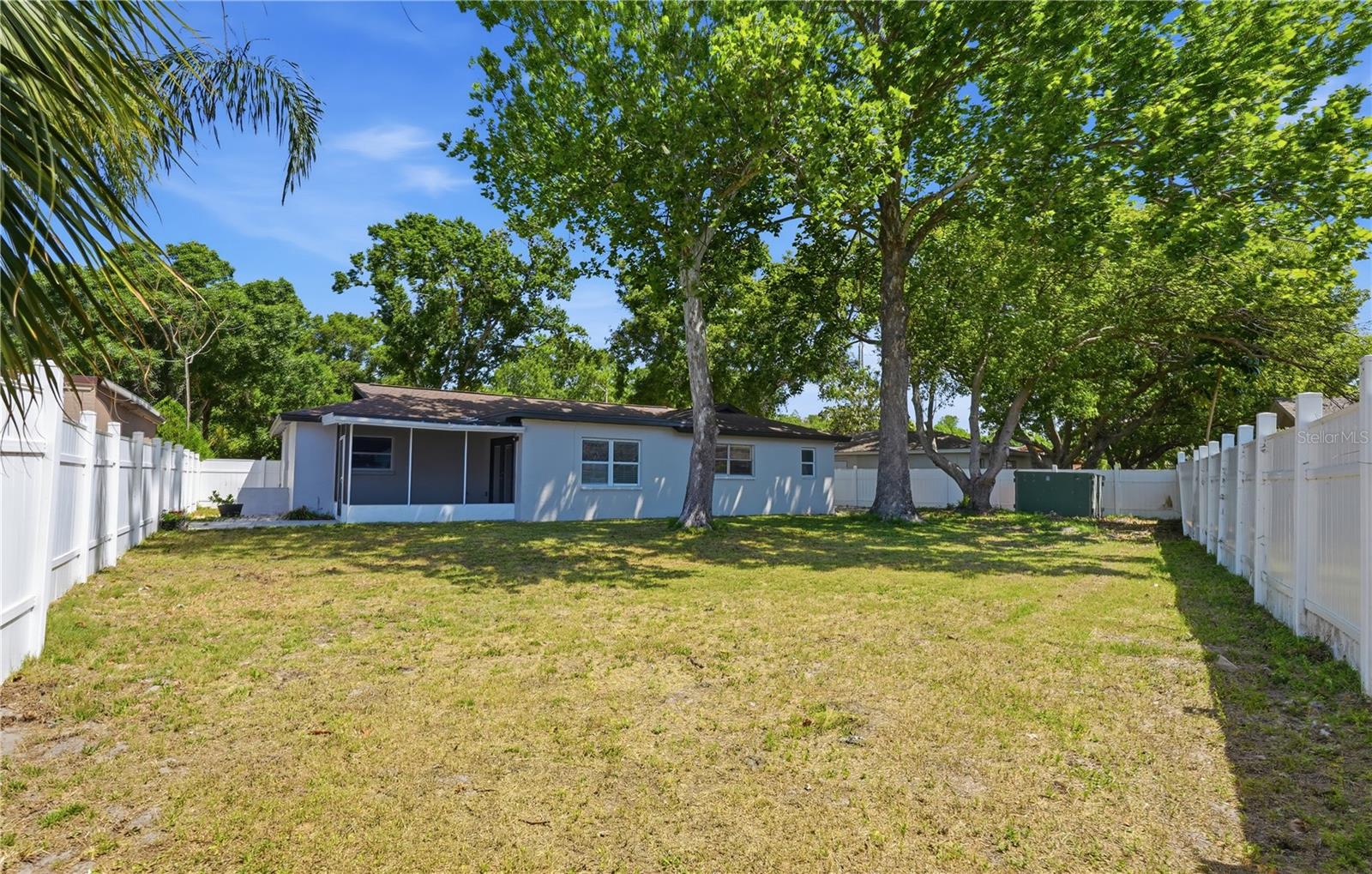 Image 25 of 30 For 2314 Landon Terrace