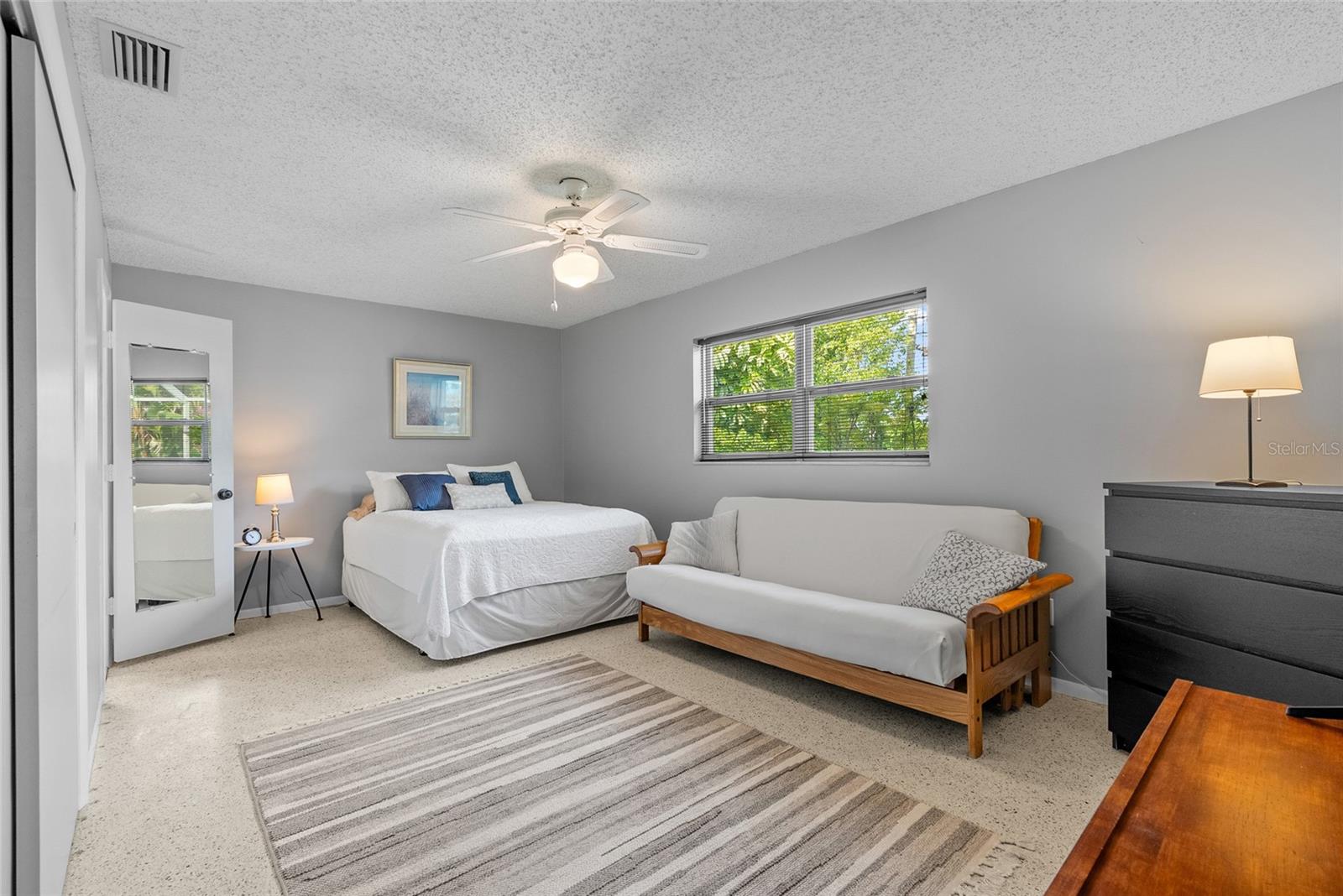 Image 14 of 34 For 12196 144th Lane