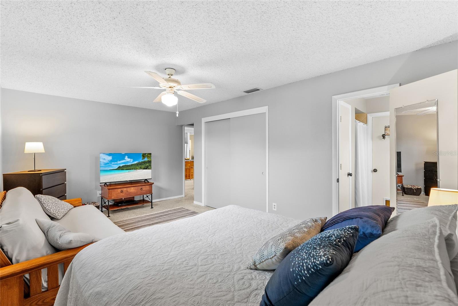 Image 16 of 34 For 12196 144th Lane