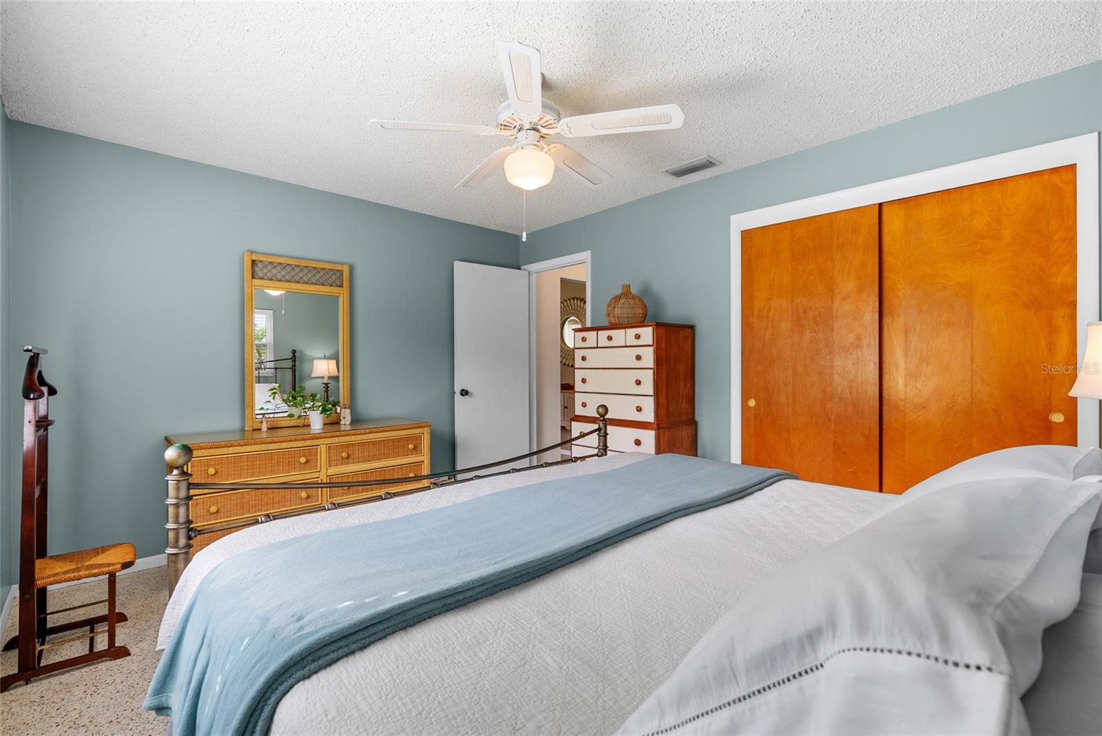 Image 20 of 34 For 12196 144th Lane