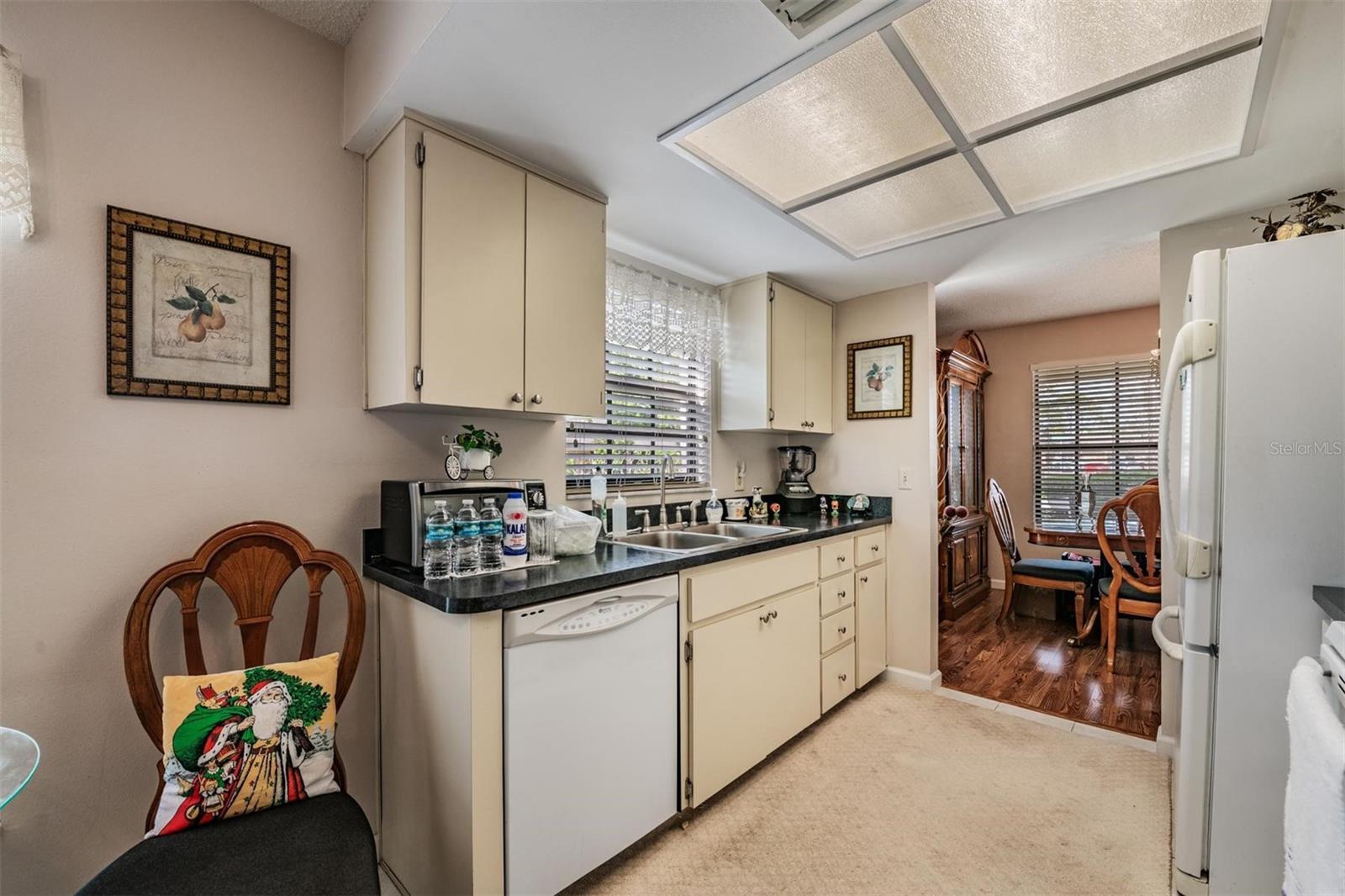 Image 17 of 41 For 9302 Trowbridge Court